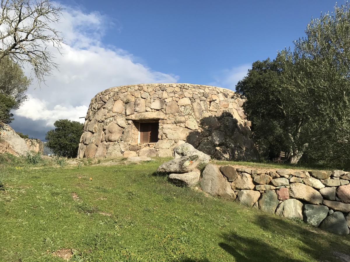 Il Nuraghe Del Lago Coghinas Oschiri Exterior foto
